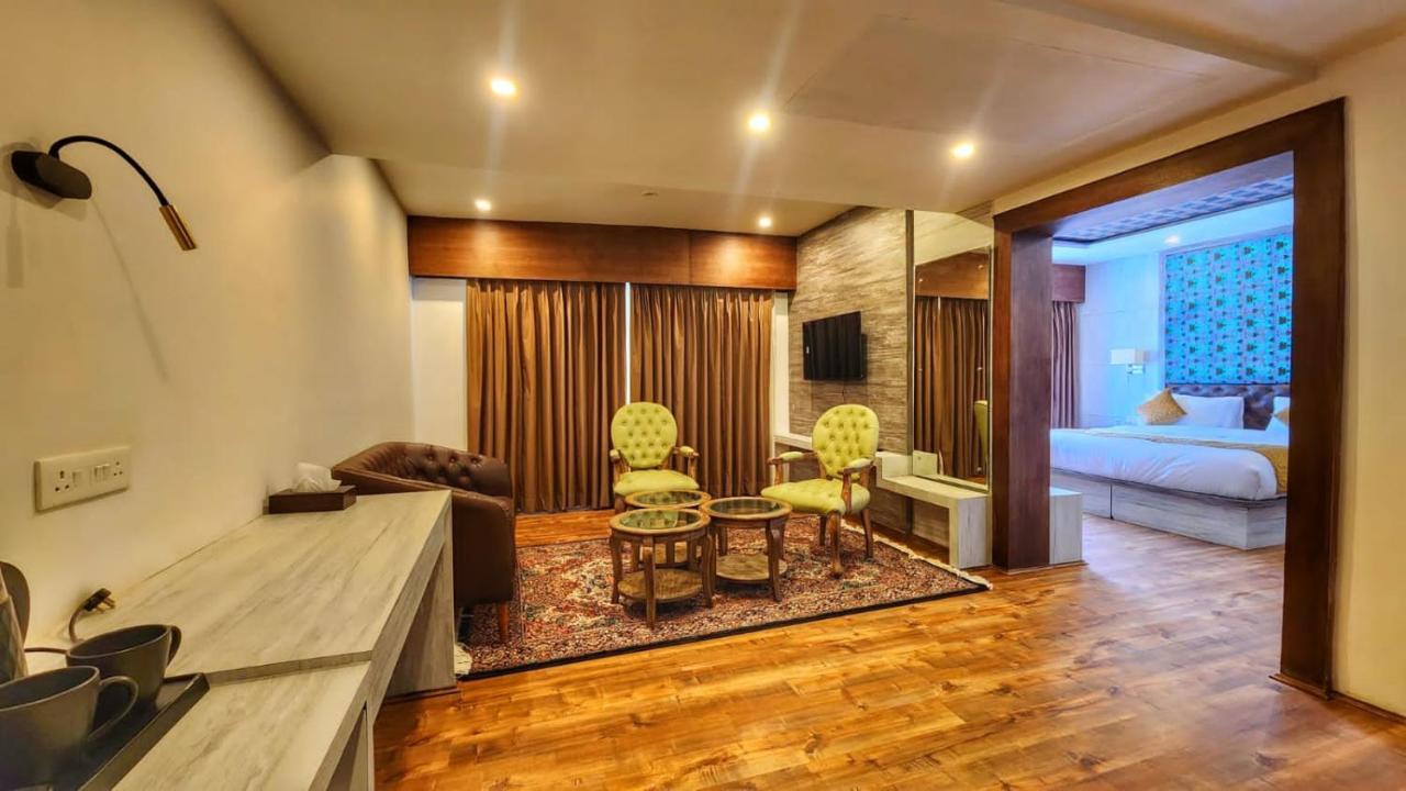 The Walnut Creek Pahalgam 호텔 외부 사진