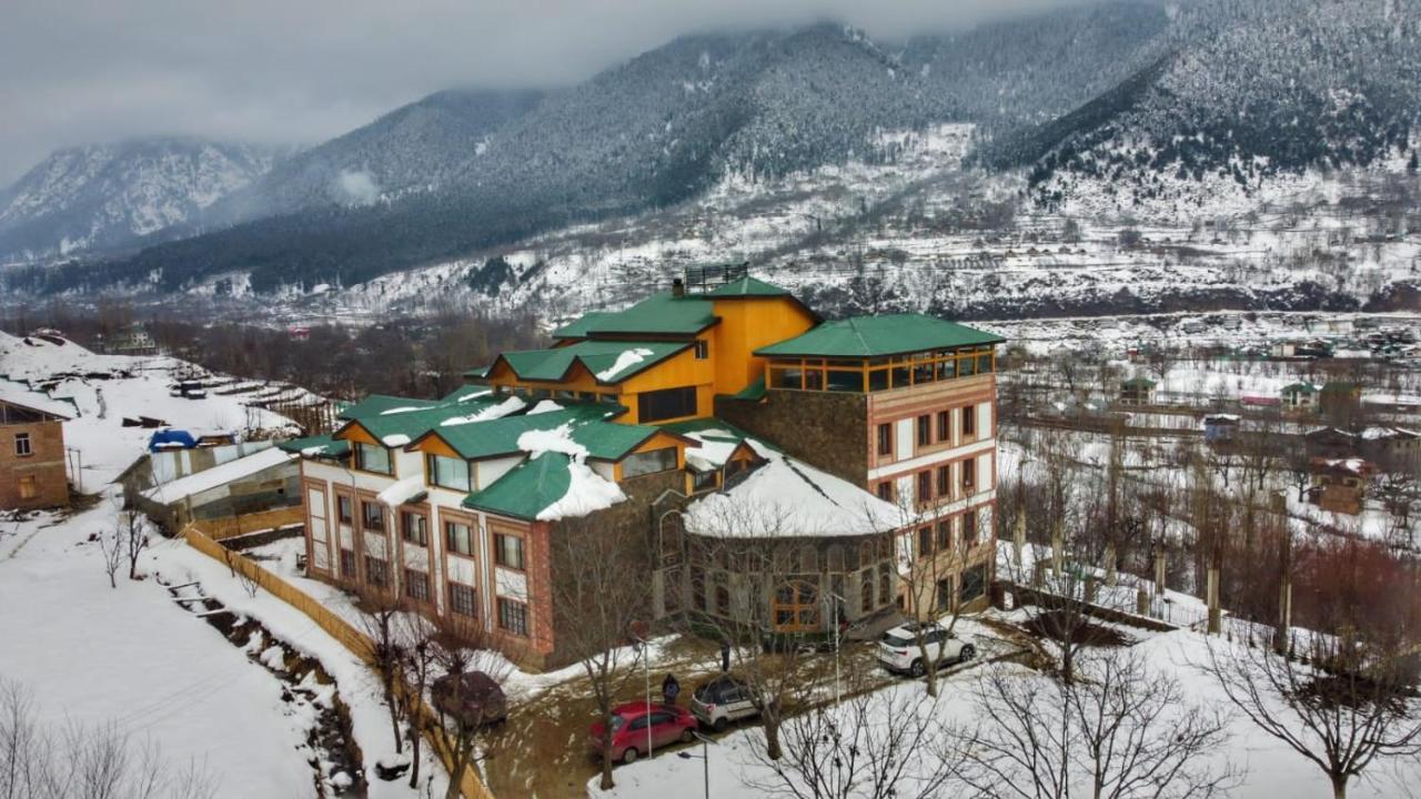 The Walnut Creek Pahalgam 호텔 외부 사진
